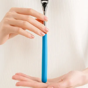 Skull Palm Telescopic Back Scratcher – Handheld Massager with Rubber Handle